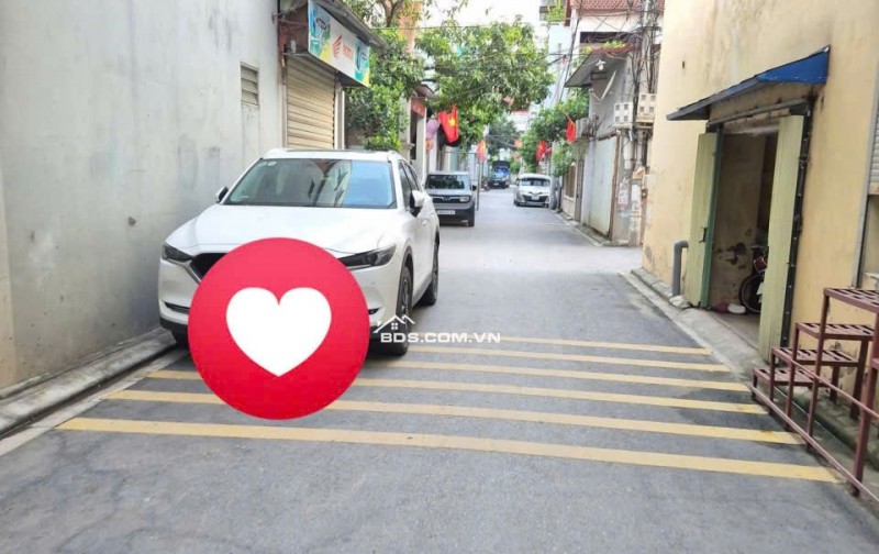 Bán nhà 3 tầng trung tâm huyện Mê Linh, xây mới 2023. Chủ ở có lộc chuyển căn liền kề trên phố